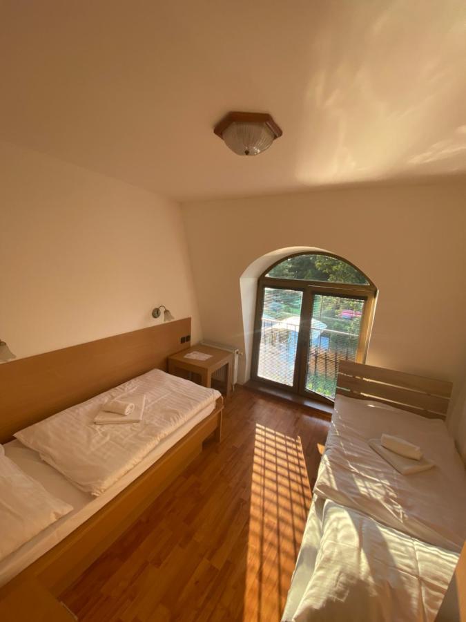 Hotel David Velke Bosany ภายนอก รูปภาพ