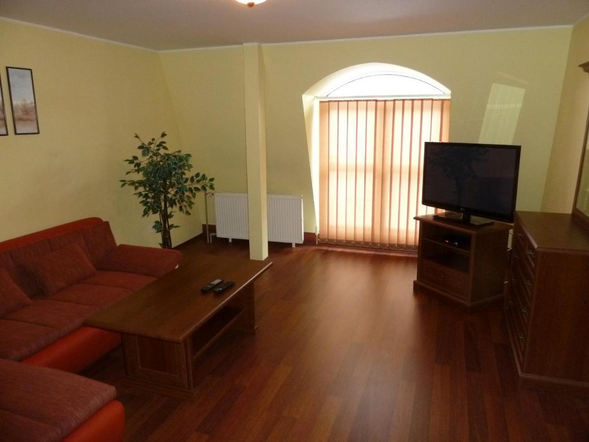 Hotel David Velke Bosany ภายนอก รูปภาพ