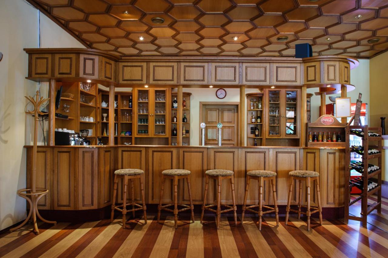 Hotel David Velke Bosany ภายนอก รูปภาพ